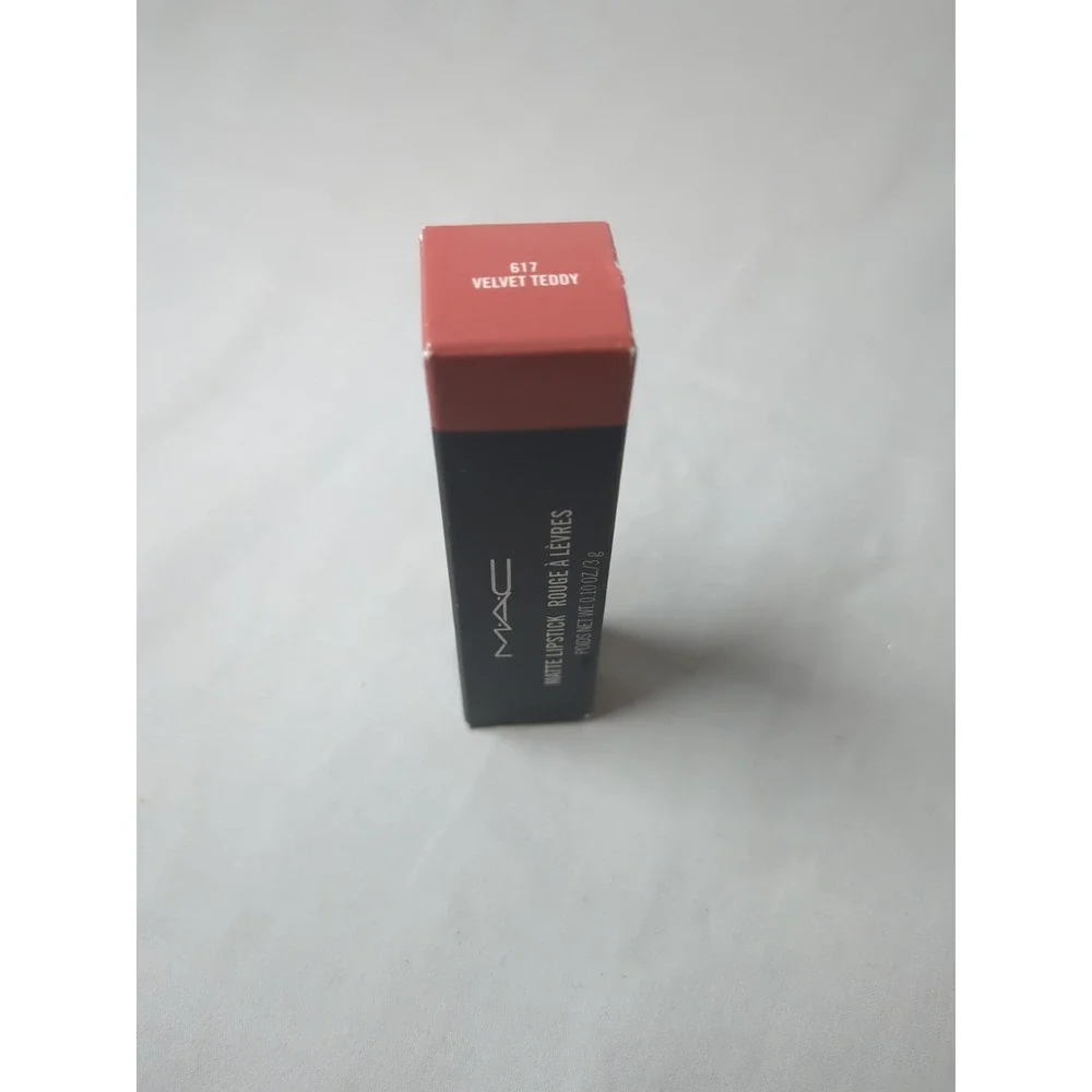 Mac Matte Lipstick Rouge A Levres Velvet Teddy 617 New in Box